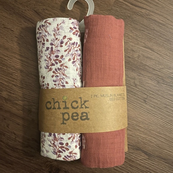 Chick Pea Muslin Swaddle Blanket Set - Picture 2 of 3